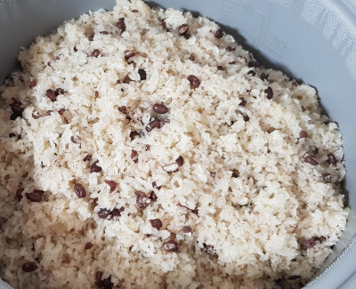 고슬고슬한 찰밥에 따끈한 동태찌개로 점심식사 하셨습니다