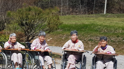 산책~~^^하러 가요