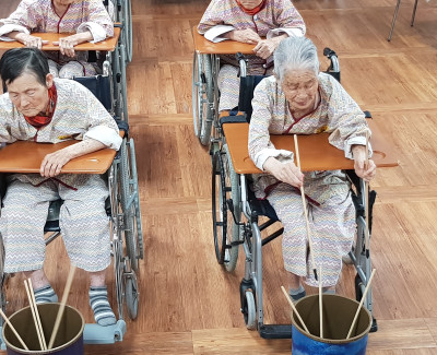 투호던지기