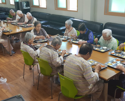 보양식오리탕/ 집중력에 도움이 되는 같은 그림 찾기