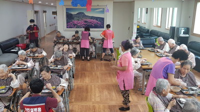 영양듬뿍^^묵은지 돼지등뼈 감자탕