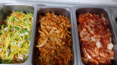 장수의 의미를 담고 있는 맛있는 잔치국수 드시는 날~~