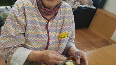 우리어르신들이 잘드시고 맛있는기정떡