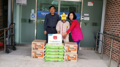 남평농협에서 설날을 맞이하여 쌀5포대와 라면5박스를 후원해 주셨습니다.