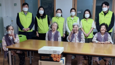 광주은행 후원물품 전달