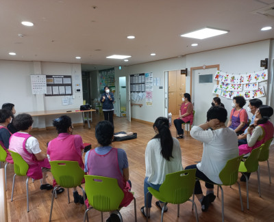 심폐소생술 교육 진행 했습니다.