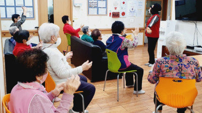 실버건강체조 및 청기백기